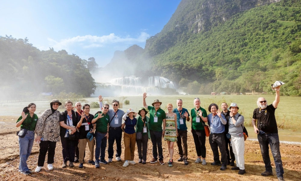 Ban Gioc (Vietnam) – Detian (China) Waterfalls site officially opened to tourists